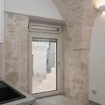 Domus Isola - * チステルニーノ