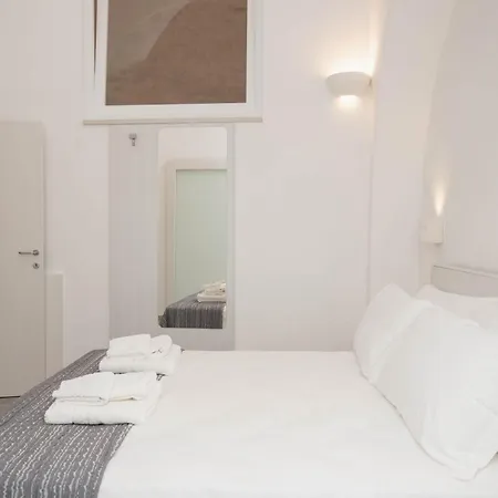 Feriehus Domus Isola - *