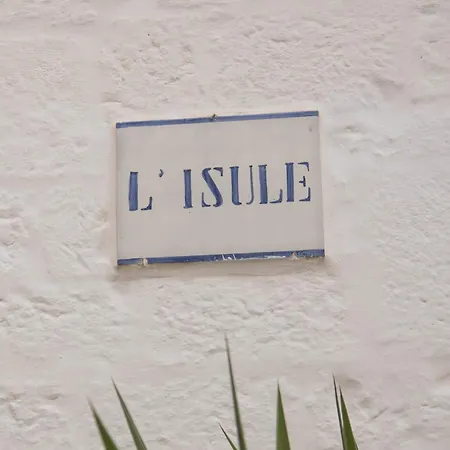 Domus Isola - *